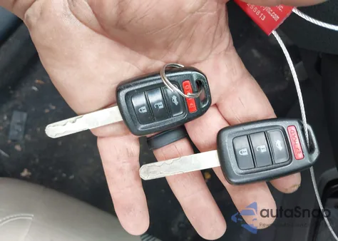 2016 Honda Civic Lx z USA, uszkodzony, nr VIN 19XFC2F57GE044014